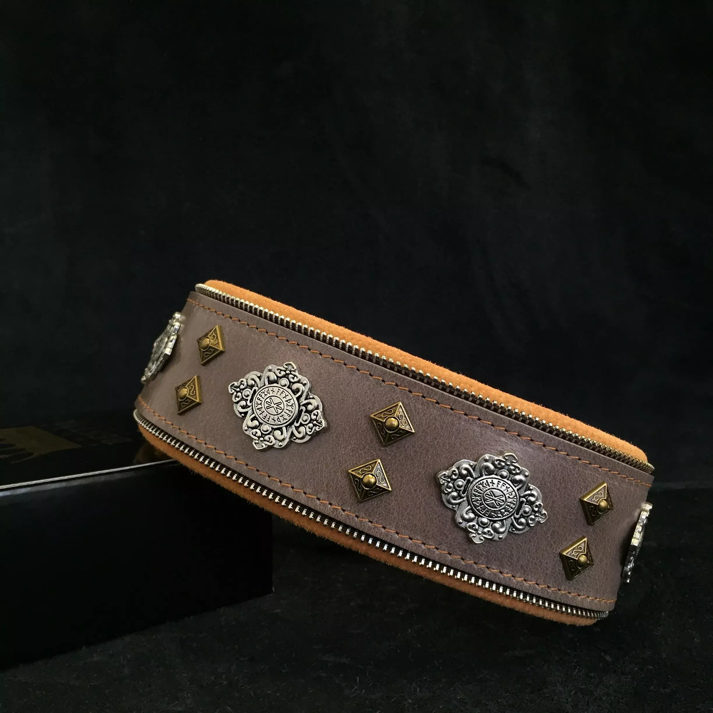 aztec-grey-dog-collar “Aztec” grey dog collar