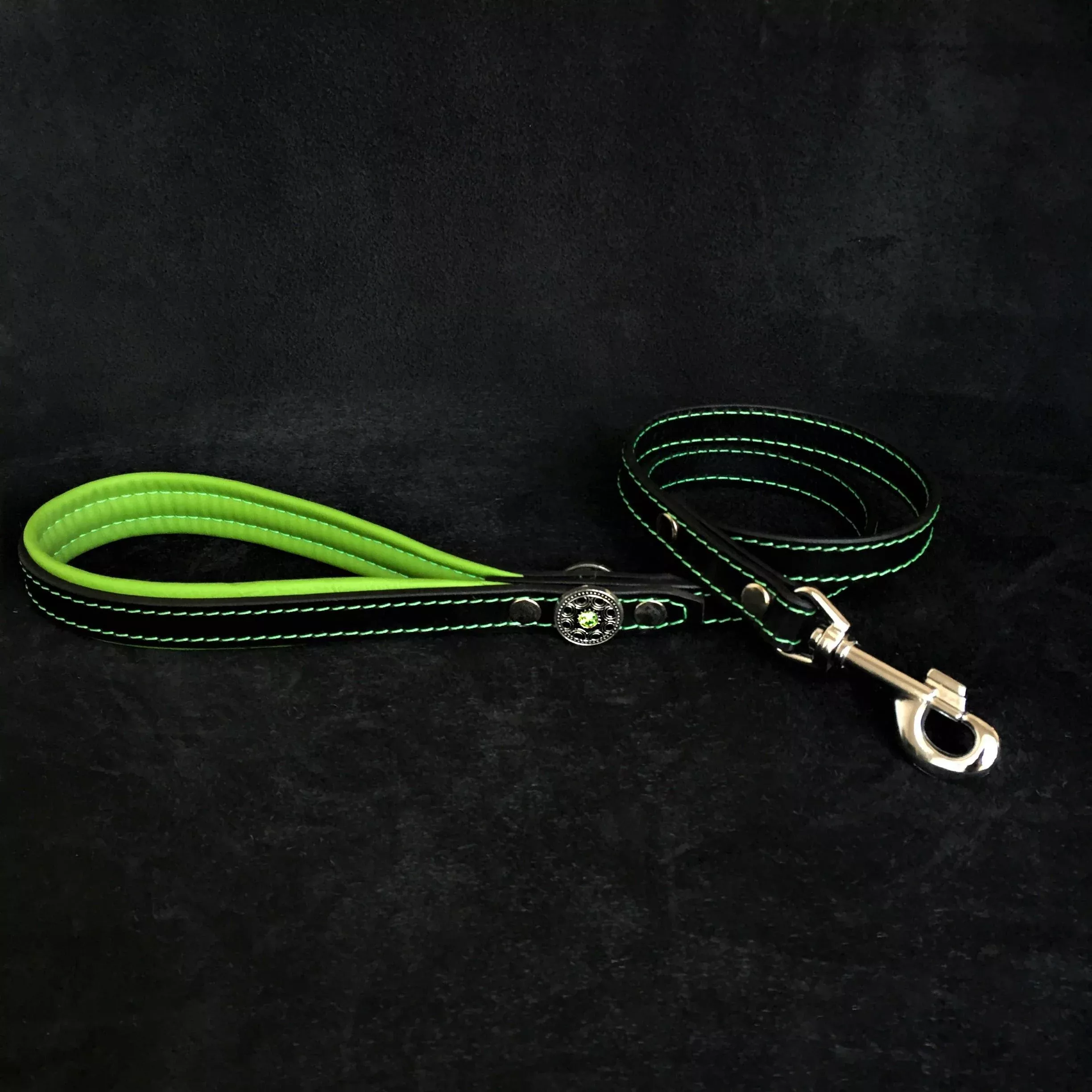 bijou-leather-lead-green ”Bijou” leather lead green