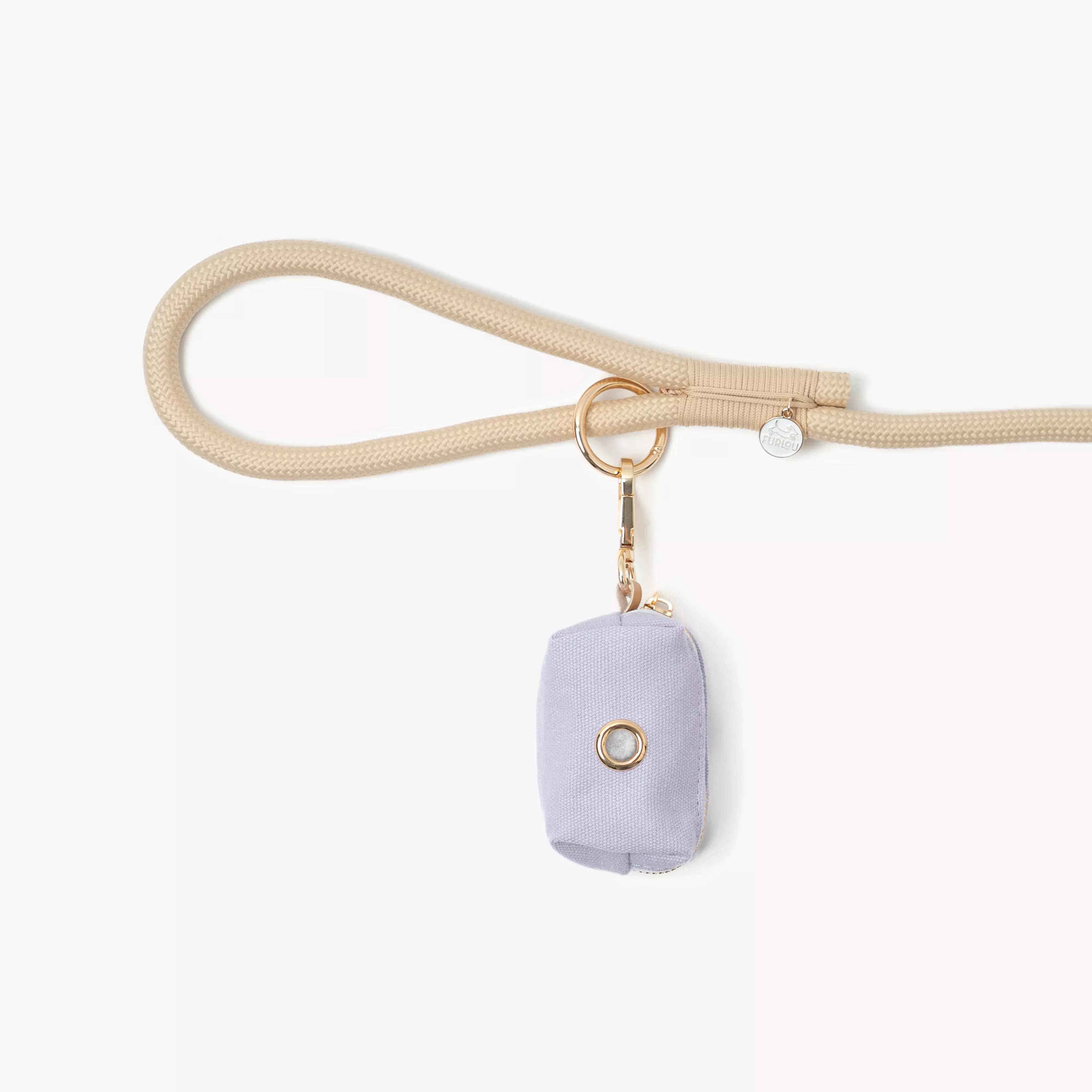compact-poop-bag-holder-with-easy-attach-clip Compact Poop Bag Holder with Easy-Attach Clip