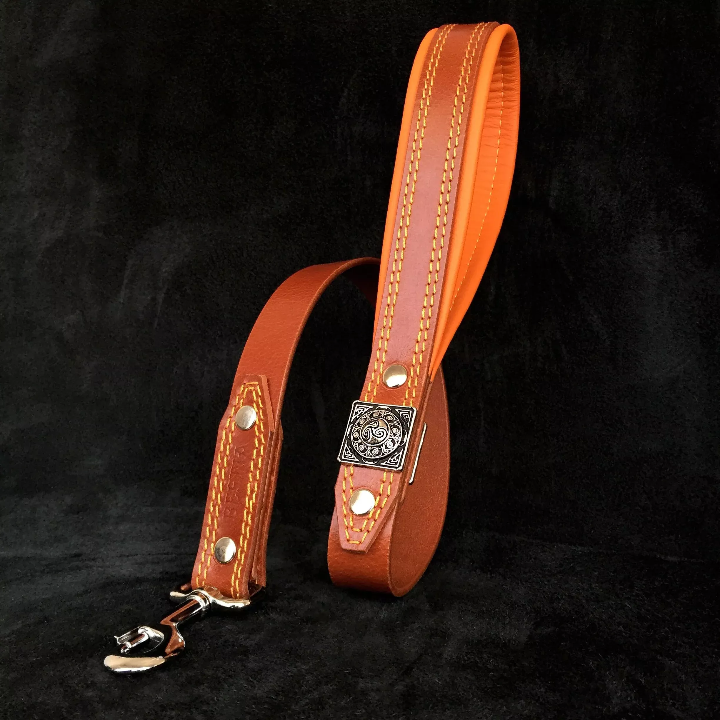 eros-leash-brown “Eros” leash BROWN