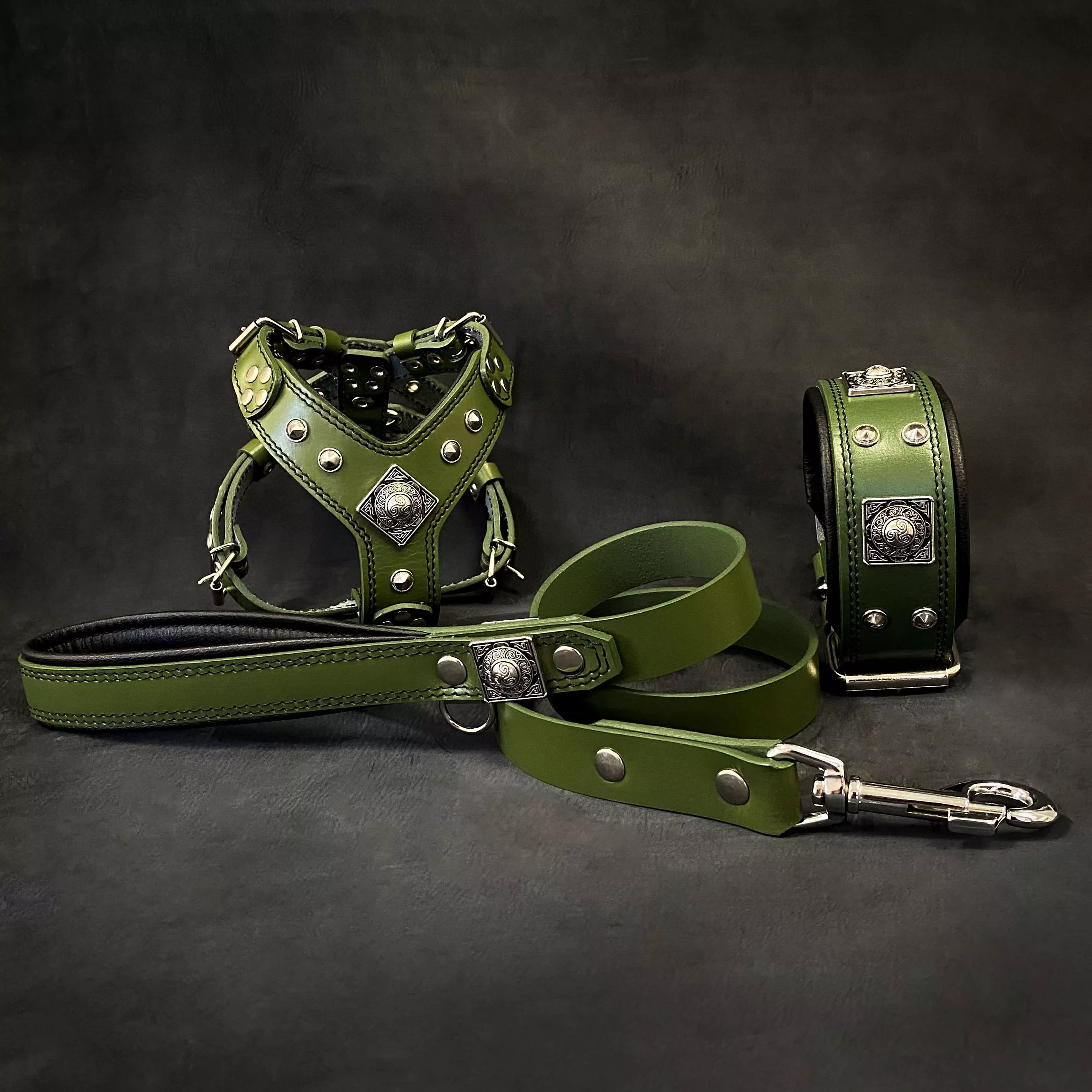 eros-small-to-medium-dog-set-harness-collar-lead-green “EROS” Small to Medium dog SET – Harness – collar – lead. Green