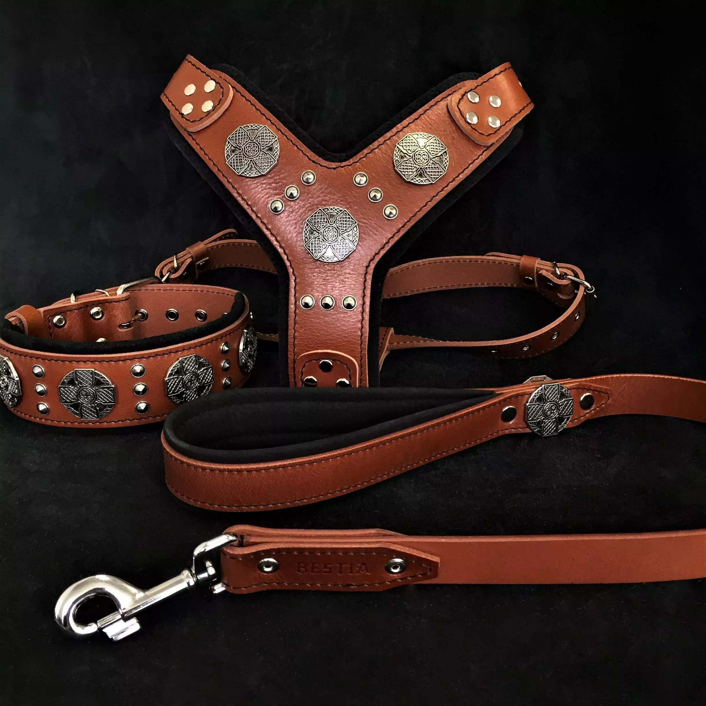 maximus-silver-big-dog-set-harness-collar-lead-brown “Maximus Silver” BIG dog SET- Harness – collar – lead. Brown