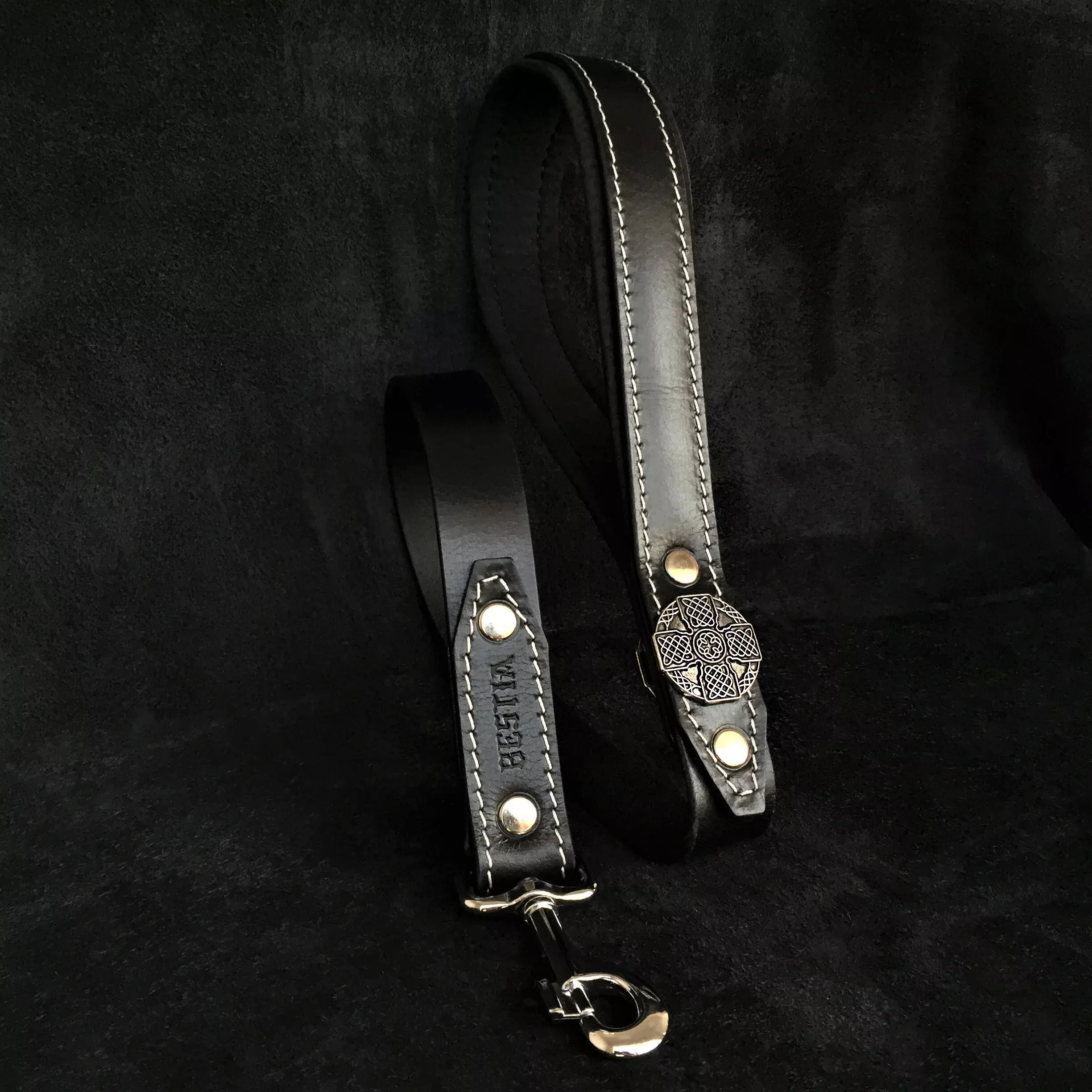 maximus-silver-leash The "Maximus Silver" leash