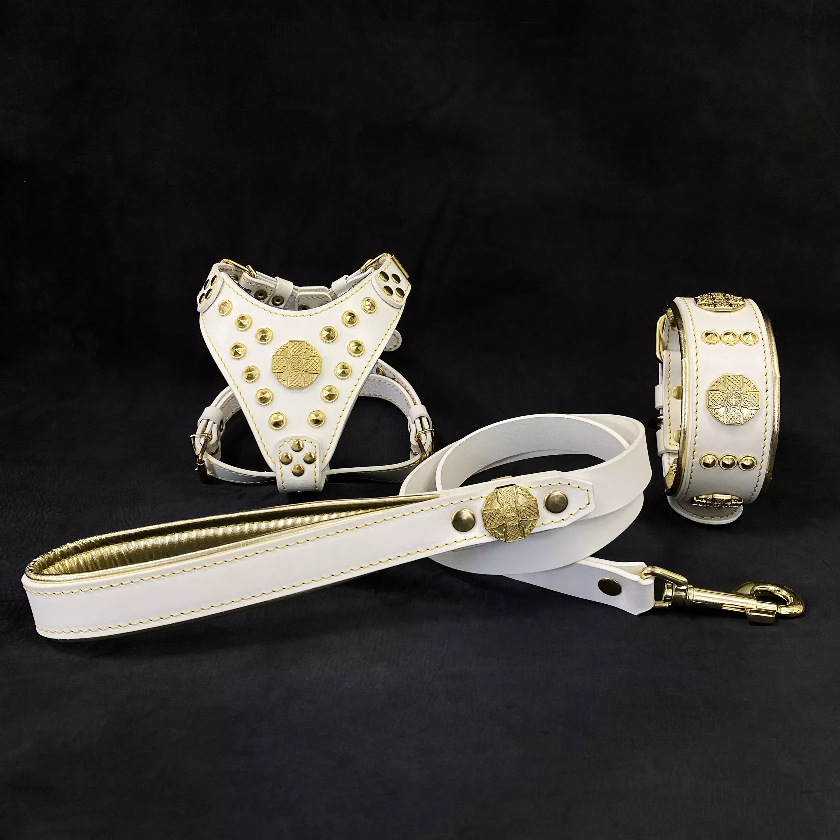 maximus-white-gold-small-dog-set-harness-collar-lead “Maximus White&Gold” Small dog SET – Harness – collar – lead